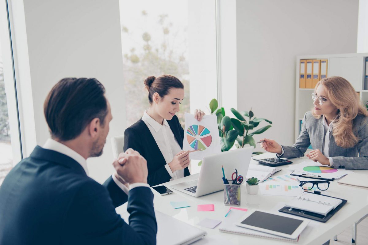 How can i get financial aid to live off campus?